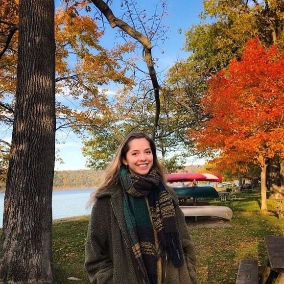 Meet your Posher, Kathe - Picture 1 of 1